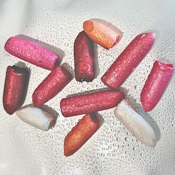 Bouche Bâton (formerly Pot de Couleur)