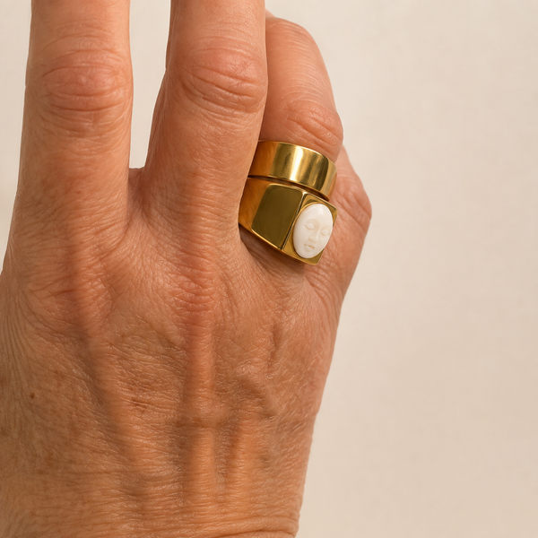 The Stacking Hand